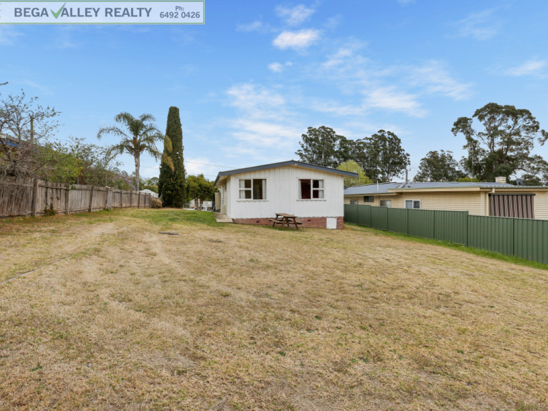 72 Ravenswood Street, Bega, NSW 2550 AUS