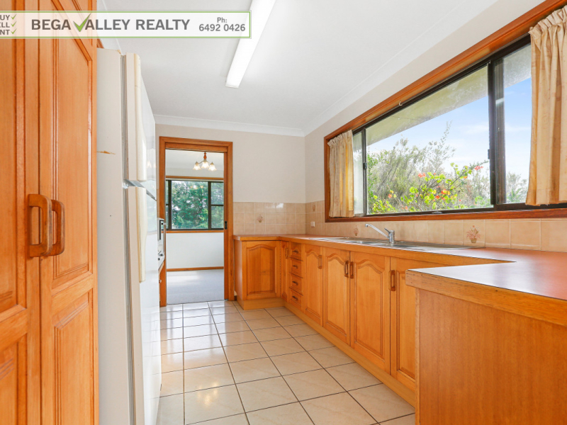 25 Gillcrest Drive, Bega, NSW 2550 AUS