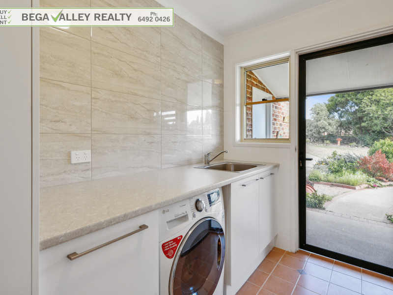 4 Mount View Close, Bega, NSW 2550 AUS