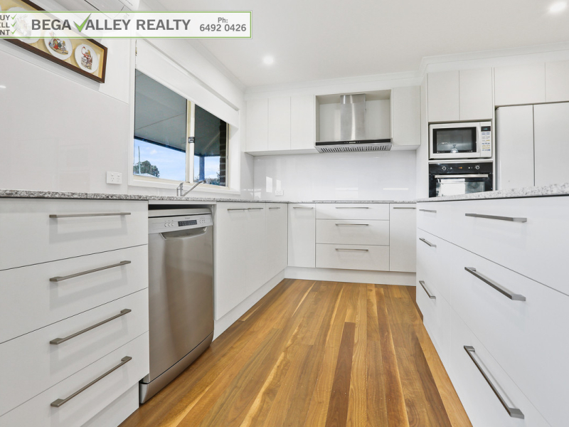 4 Mount View Close, Bega, NSW 2550 AUS