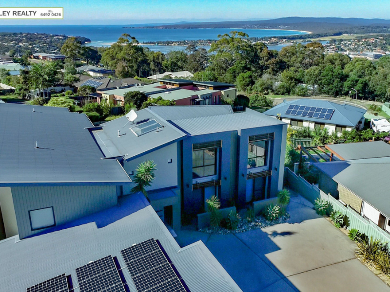 11 The Crest, Merimbula, NSW 2548 AUS