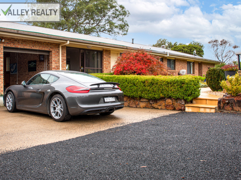 71 Gillcrest Drive, Bega, NSW 2550 AUS