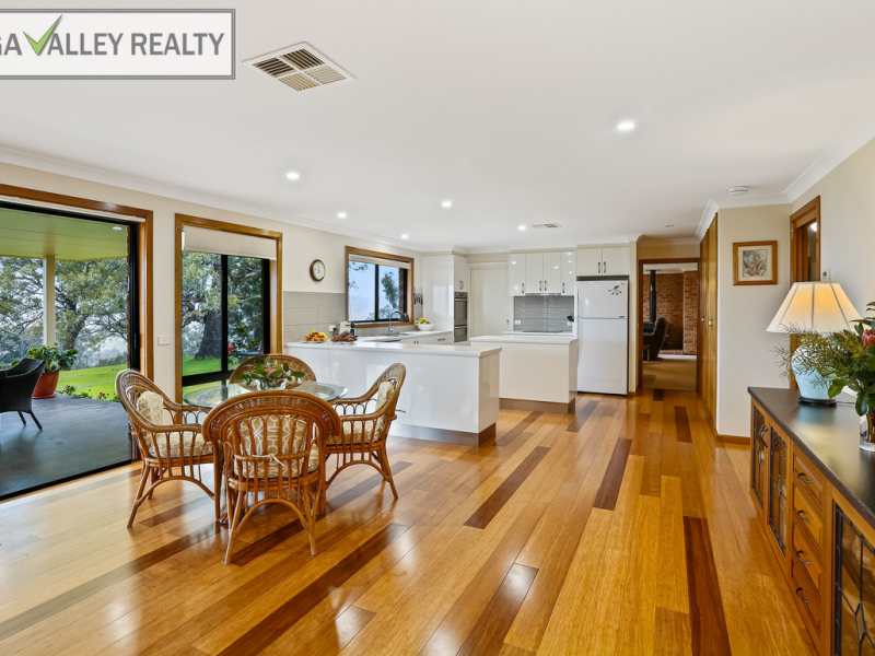 71 Gillcrest Drive, Bega, NSW 2550 AUS