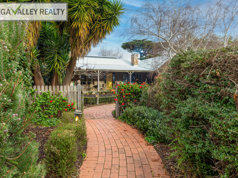 109 Slaters Lane, Candelo, NSW 2550 AUS