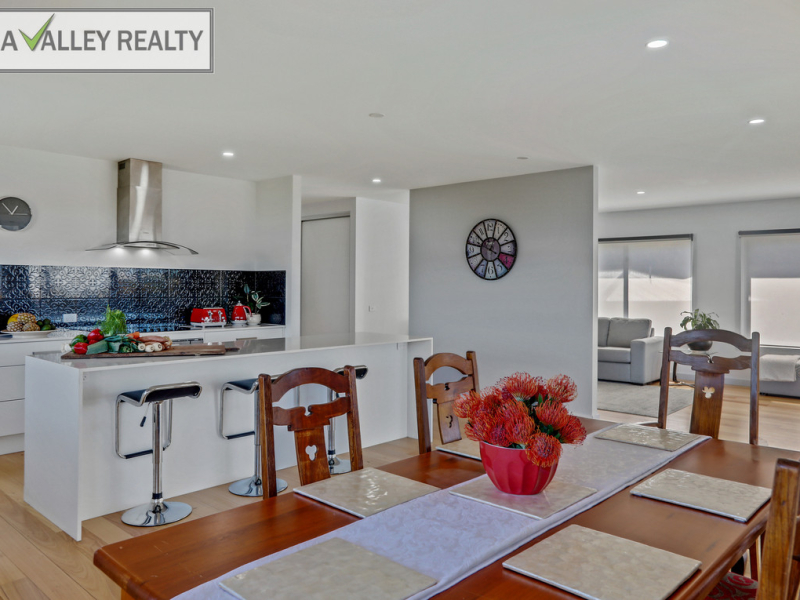 10 Whistler Close, Mirador, NSW 2548 AUS