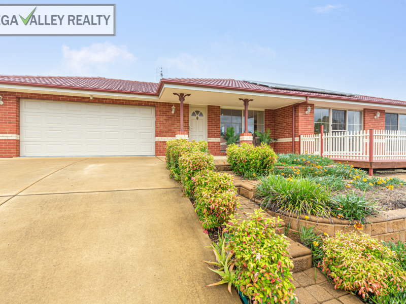 53 Glen Mia Drive, Bega, NSW 2550 AUS