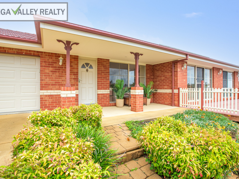 53 Glen Mia Drive, Bega, NSW 2550 AUS