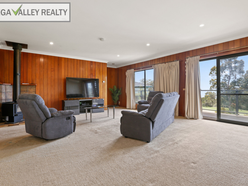 28 Golf Circuit, Tura Beach, NSW 2548 AUS