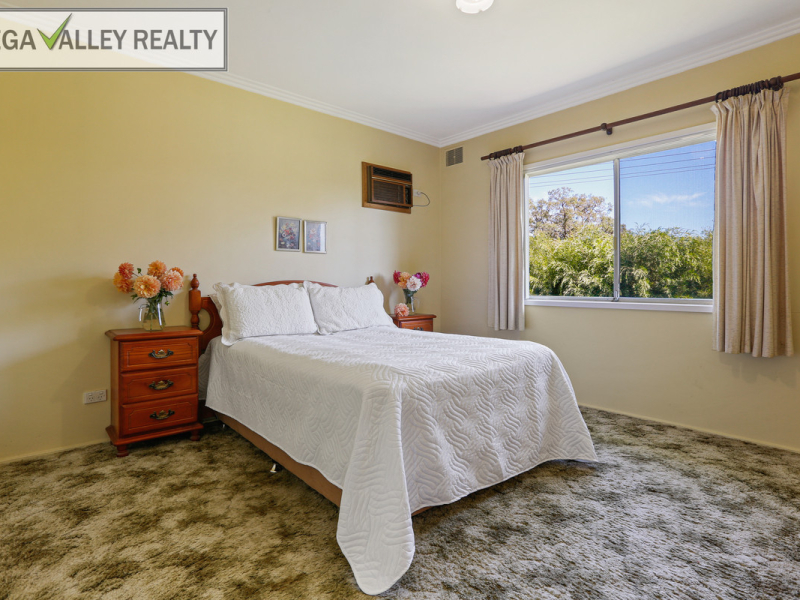 2 Rose Street, Bega, NSW 2550 AUS