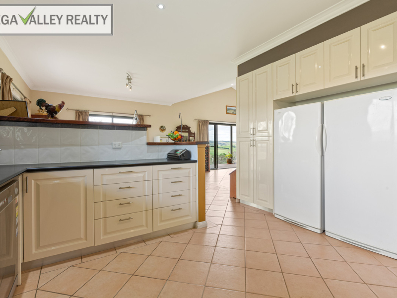 402 West Kameruka Road, Candelo, NSW 2550 AUS