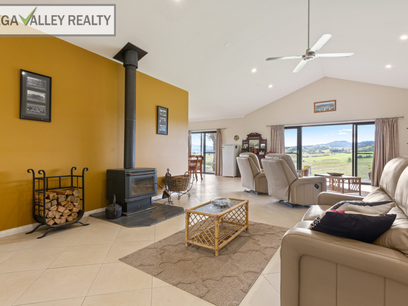 402 West Kameruka Road, Candelo, NSW 2550 AUS