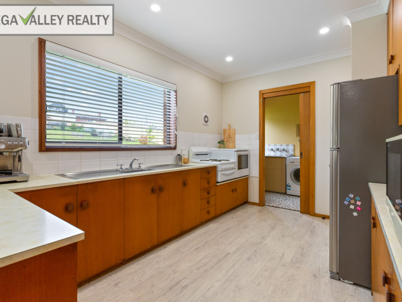 2a Koolgarra, Bega, NSW 2550 AUS