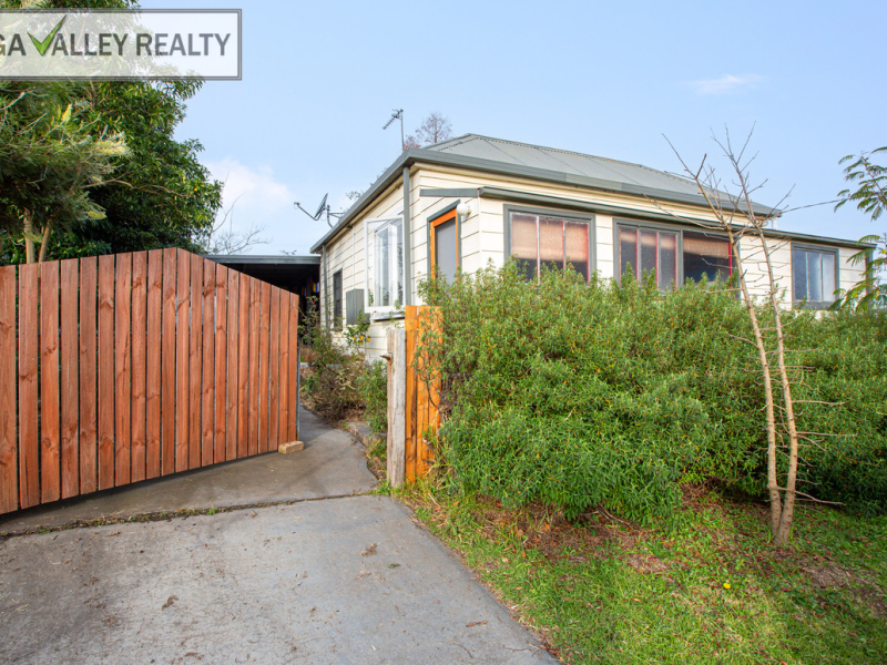 4 Minyama Parade, Bega, NSW 2550 AUS