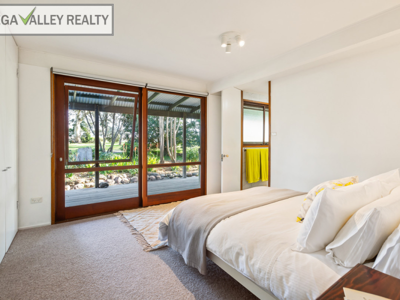 12 Corridgeree Road, Bega, NSW 2550 AUS