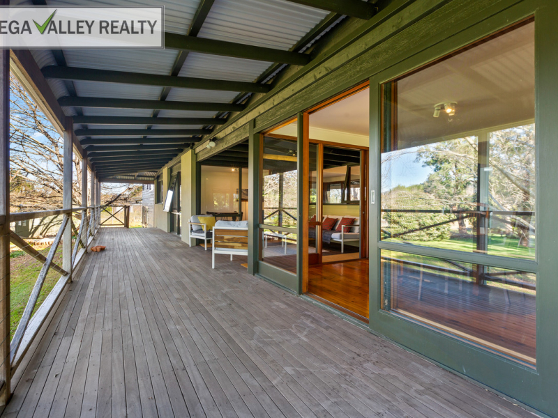 12 Corridgeree Road, Bega, NSW 2550 AUS