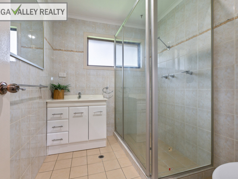 15 Koolgarra Drive, Bega, NSW 2550 AUS