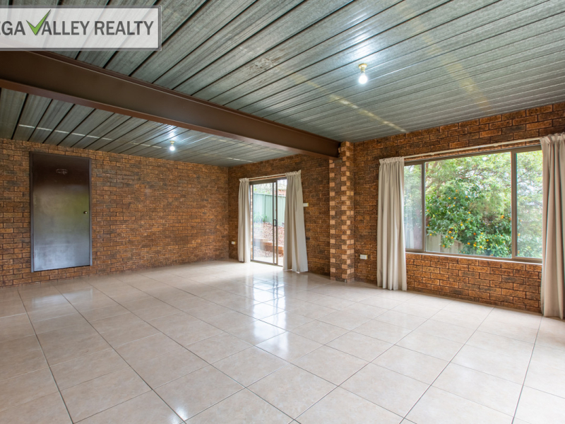 15 Koolgarra Drive, Bega, NSW 2550 AUS