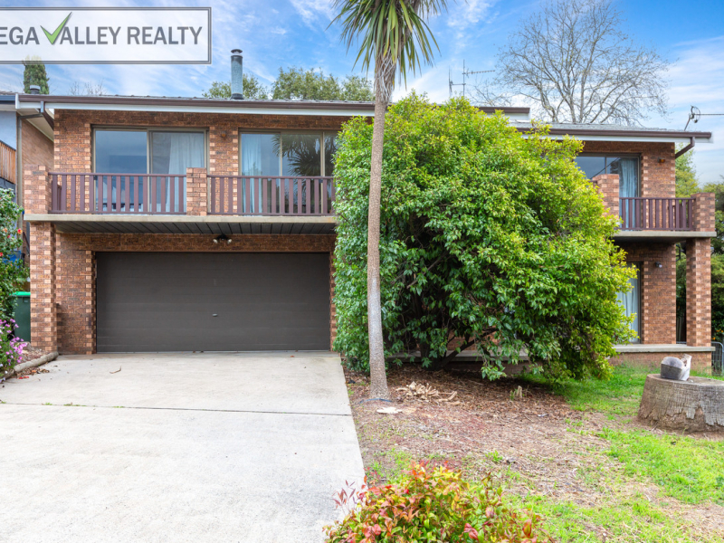 15 Koolgarra Drive, Bega, NSW 2550 AUS