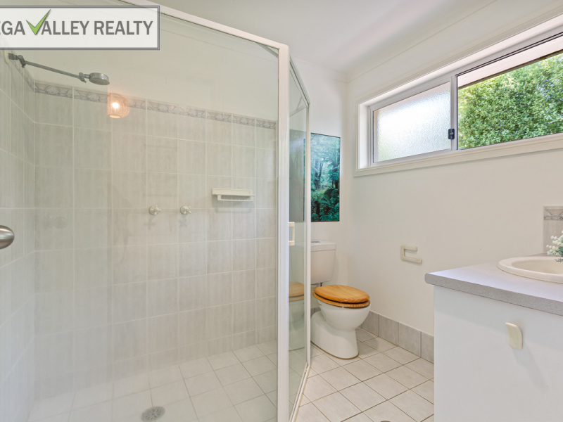 13 Dolphin Cove Drive, Tura Beach, NSW 2548 AUS