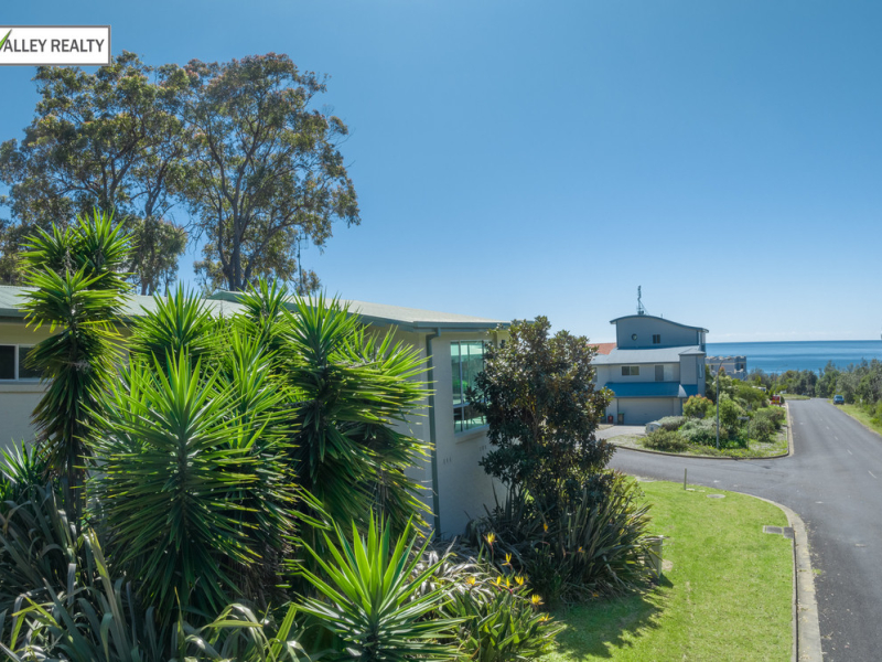 13 Dolphin Cove Drive, Tura Beach, NSW 2548 AUS