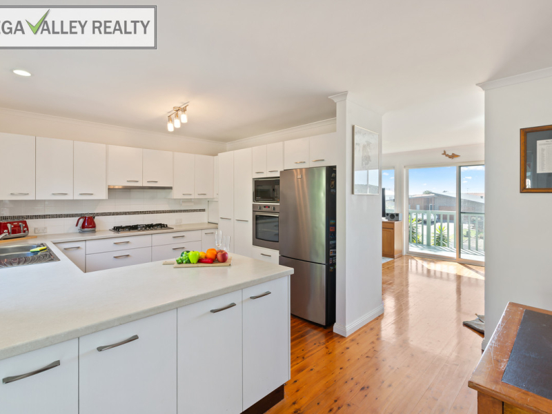 13 Dolphin Cove Drive, Tura Beach, NSW 2548 AUS