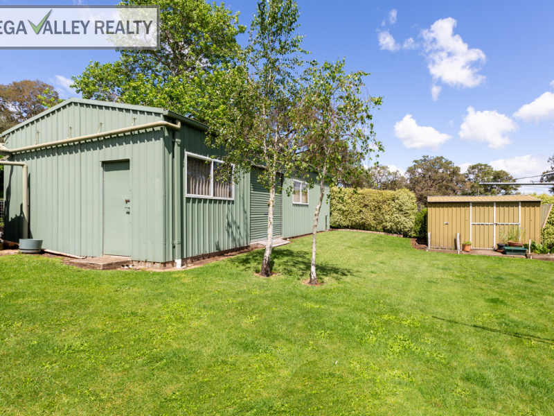 5 Glebe Avenue, Bega, NSW 2550 AUS