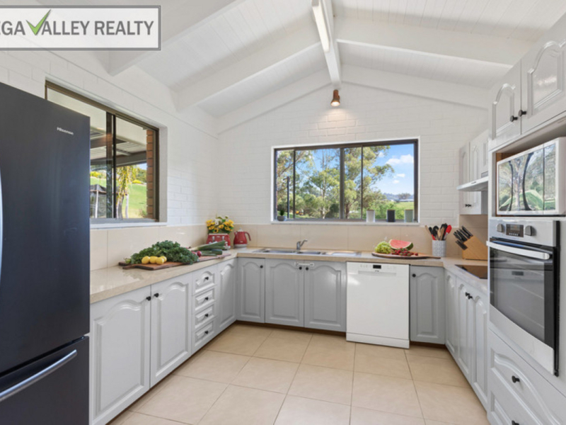 12 Miners Close, Bega, NSW 2550 AUS