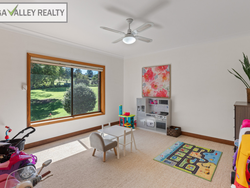 125 Ravenswood Street, Bega, NSW 2550 AUS