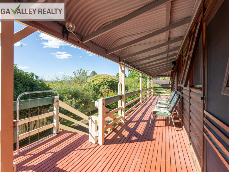 21 Laws Drive, Bega, NSW 2550 AUS