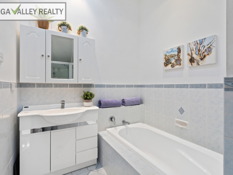 16 Donnellan Place, Kalaru, NSW 2550 AUS