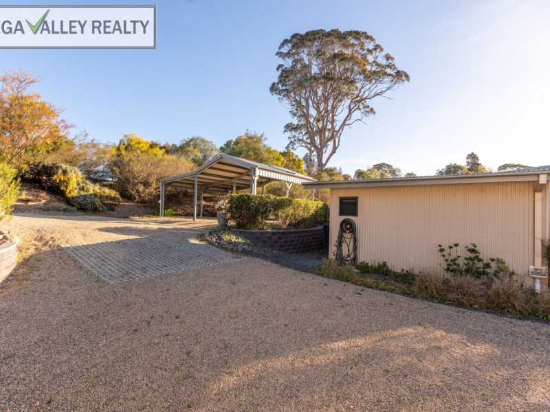 44 Narrawa Place, Bega, NSW 2550 AUS