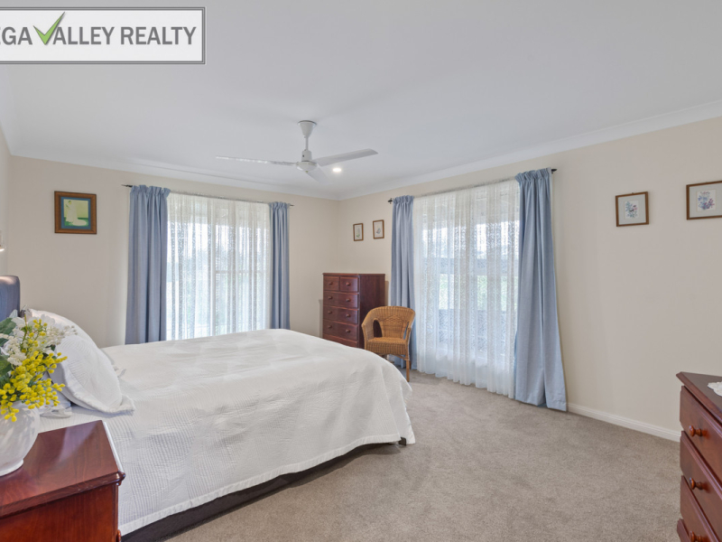 35 Applegum Close, Bega, NSW 2550 AUS