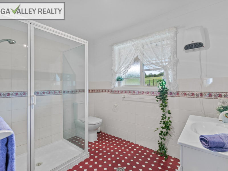 35 Applegum Close, Bega, NSW 2550 AUS