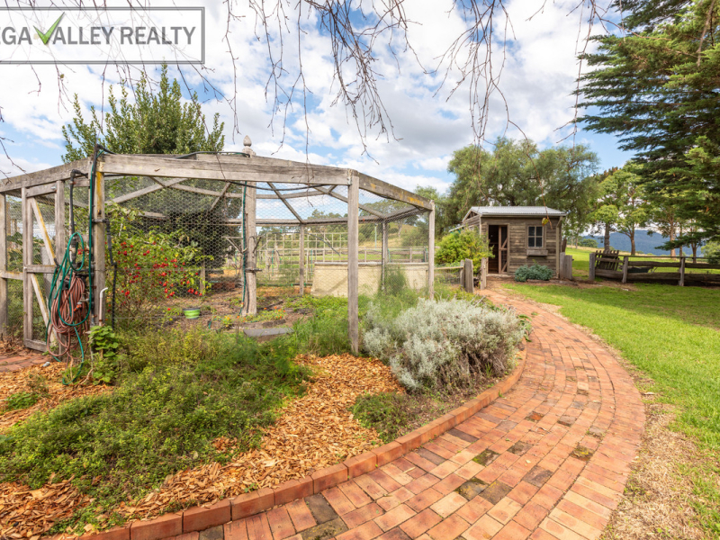 109 Slaters Lane, Candelo, NSW 2550 AUS