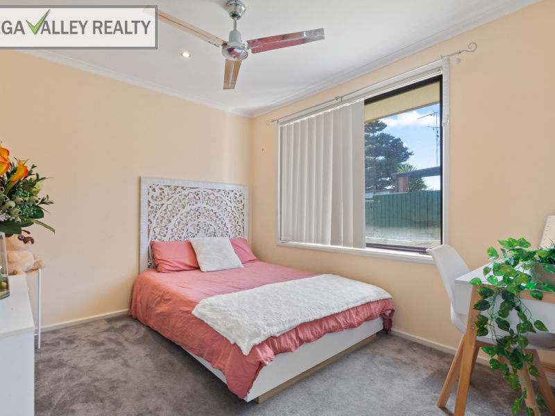 1 Weerona Court, Bega, NSW 2550 AUS