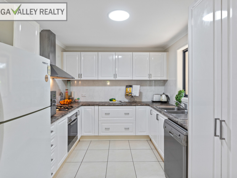 48 Strathmore Crescent, Kalaru, NSW 2550 AUS