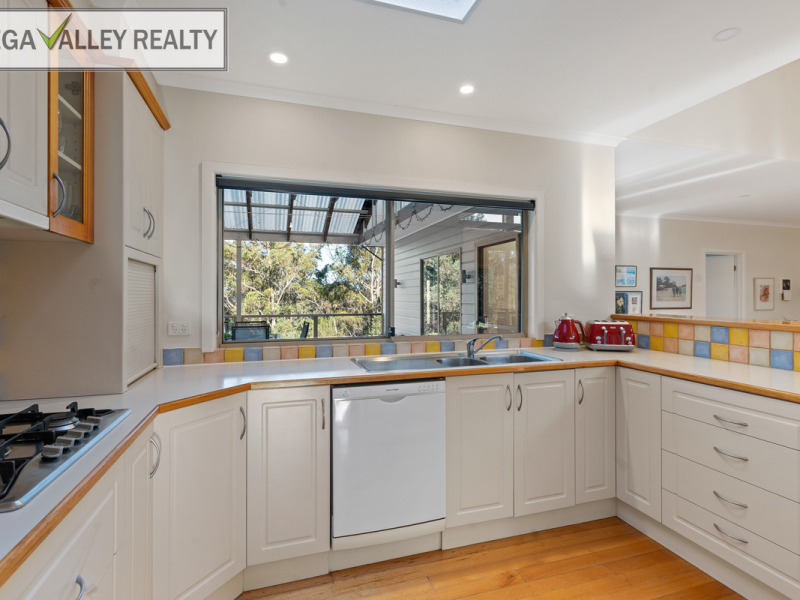 16 Donnellan Place, Kalaru, NSW 2550 AUS