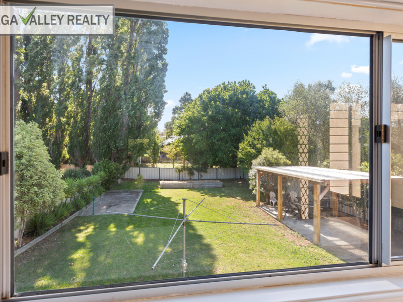 67 Ravenswood Street, Bega, NSW 2550 AUS