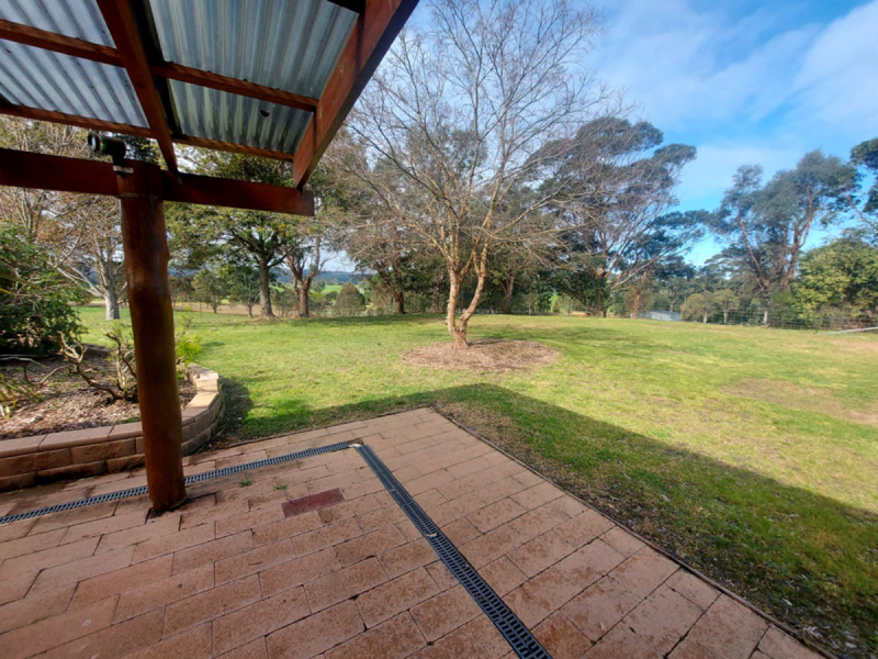 11 Narrawa Place, Bega, NSW 2550 AUS