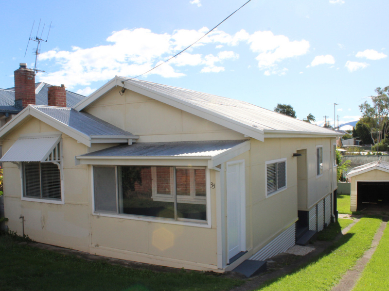 33 Carp Street, Bega, NSW 2550 AUS