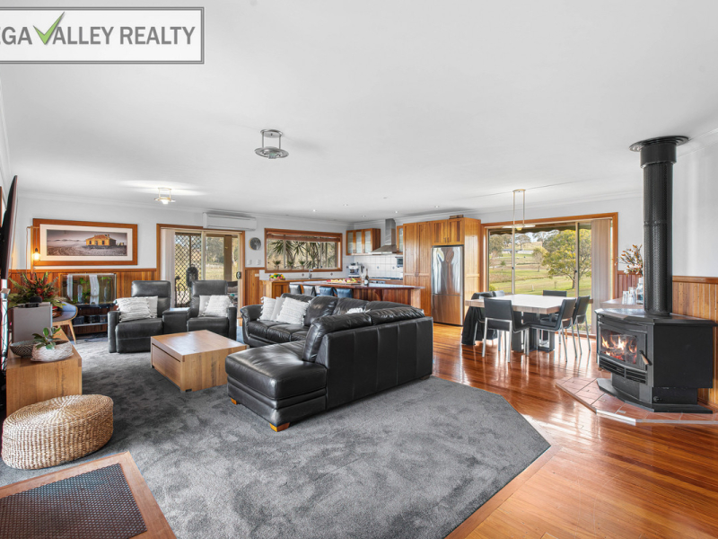 48 Lynjohn Drive, Bega, NSW 2550 AUS