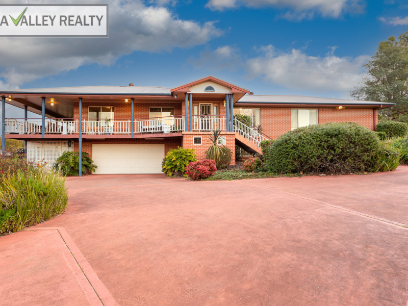 48 Lynjohn Drive, Bega, NSW 2550 AUS