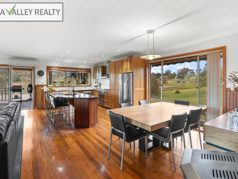 48 Lynjohn Drive, Bega, NSW 2550 AUS