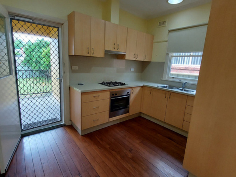 8 Sattler Street, Bega, NSW 2550 AUS