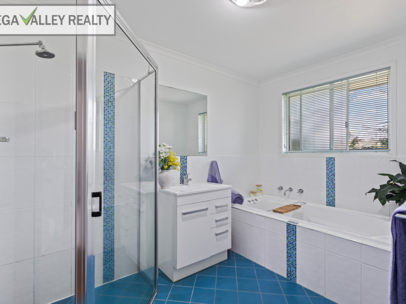 85 Max Slater Drive, Bega, NSW 2550 AUS