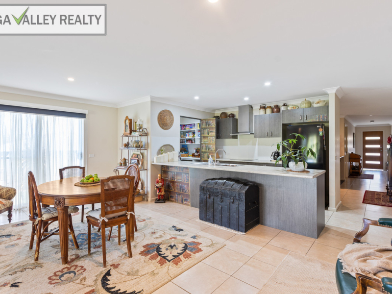 12 Millbank Way, Bega, NSW 2550 AUS