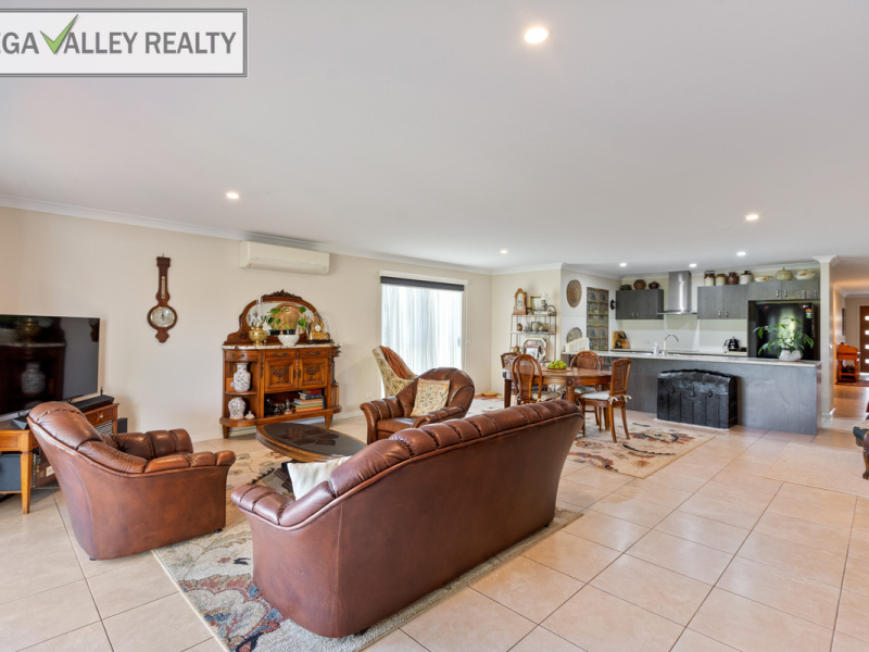 12 Millbank Way, Bega, NSW 2550 AUS