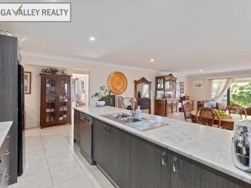 12 Millbank Way, Bega, NSW 2550 AUS