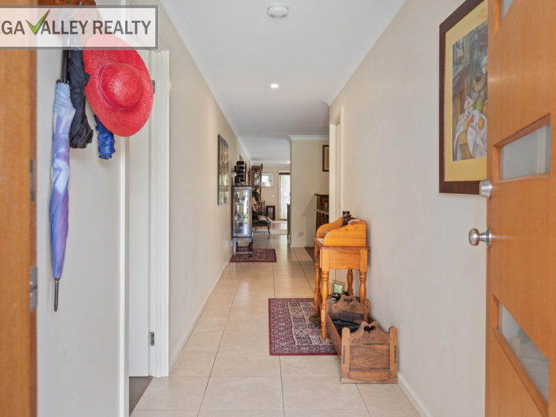 12 Millbank Way, Bega, NSW 2550 AUS