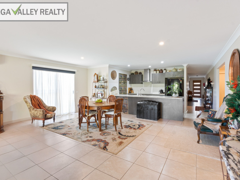 12 Millbank Way, Bega, NSW 2550 AUS